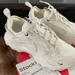 Nike TC 7900 Sail (W)